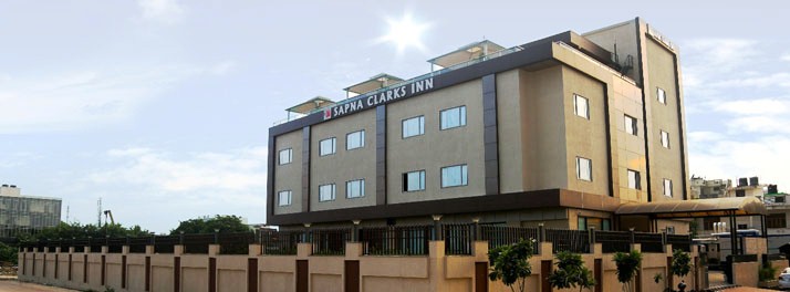 Sapna Clarks Inn - Lucknow 01.jpg